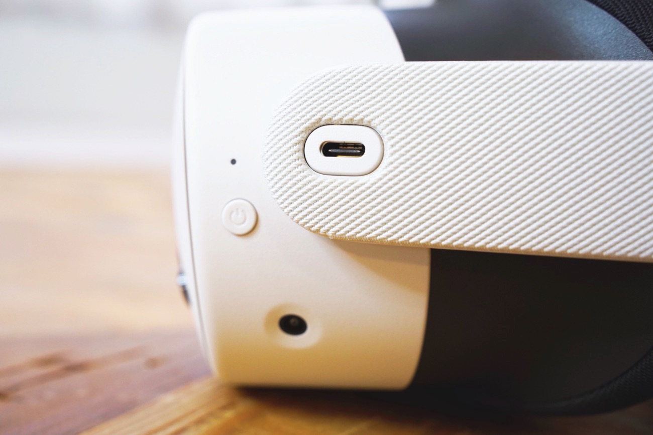 Meta Quest 3SのUSB-Cポート