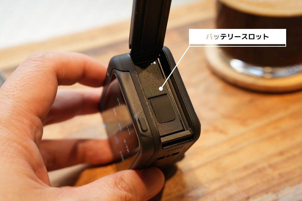 Ace-Pro-2のバッテリースロット