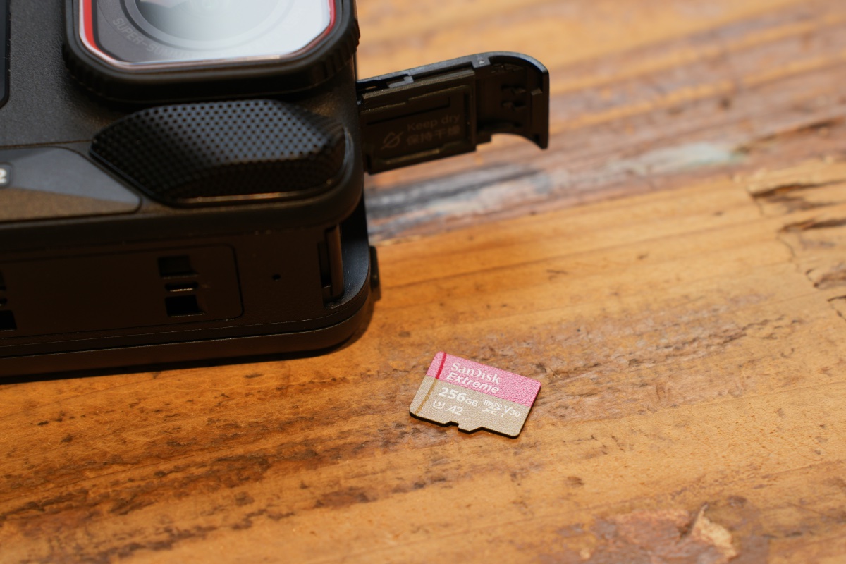 MicroSDカード