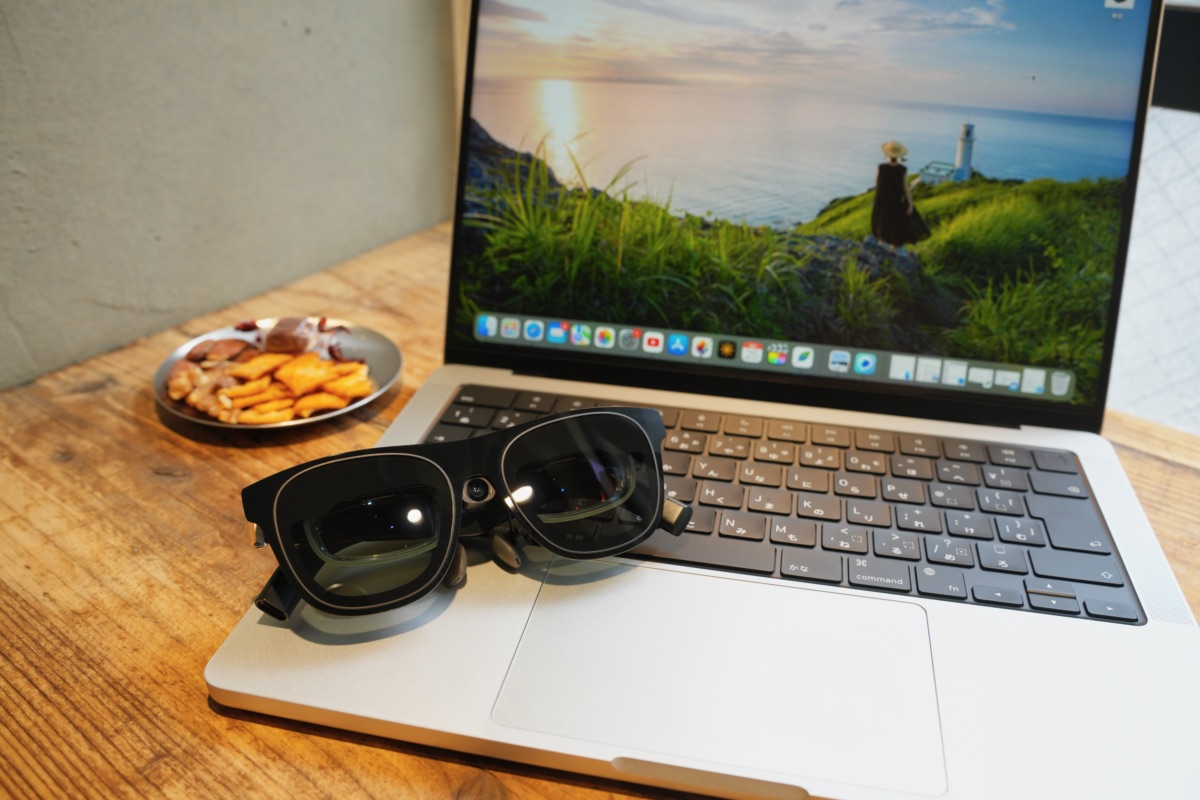 MacBookとXREAL Eye