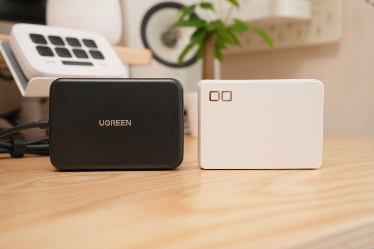 GaN充電器とCIO SMARTCOBY TRIO 65W