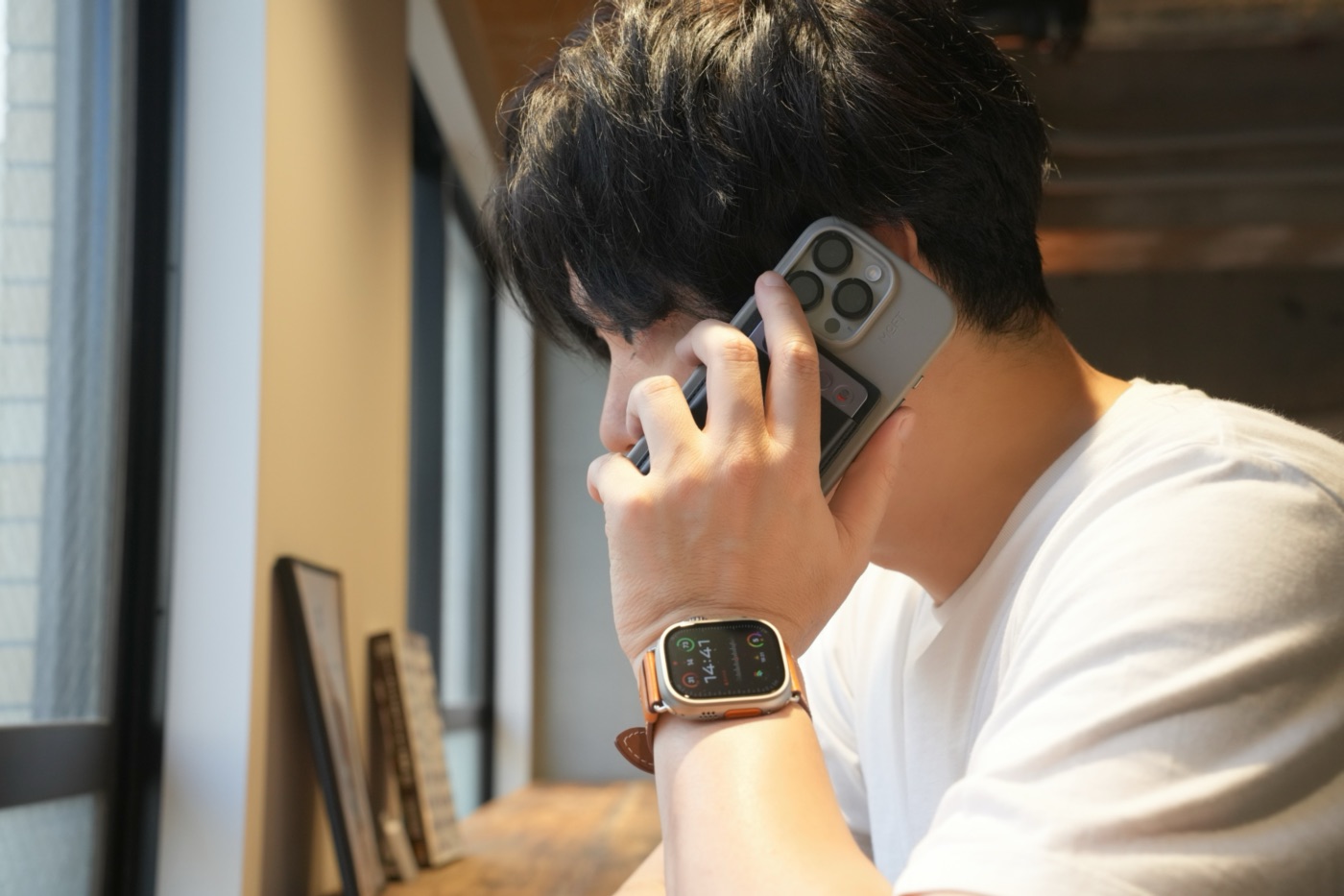 通話中に録音を開始する筆者