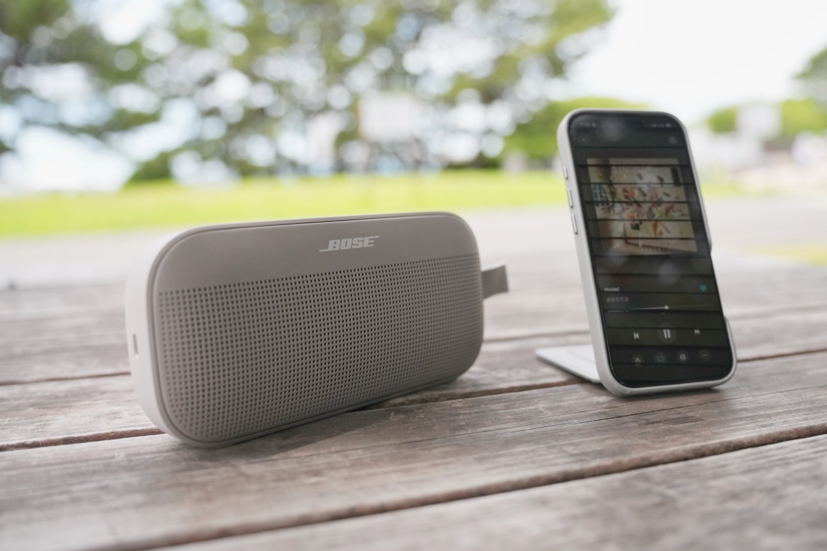 BOSE SoundLink Flex(第2世代)とiPhone16Pro