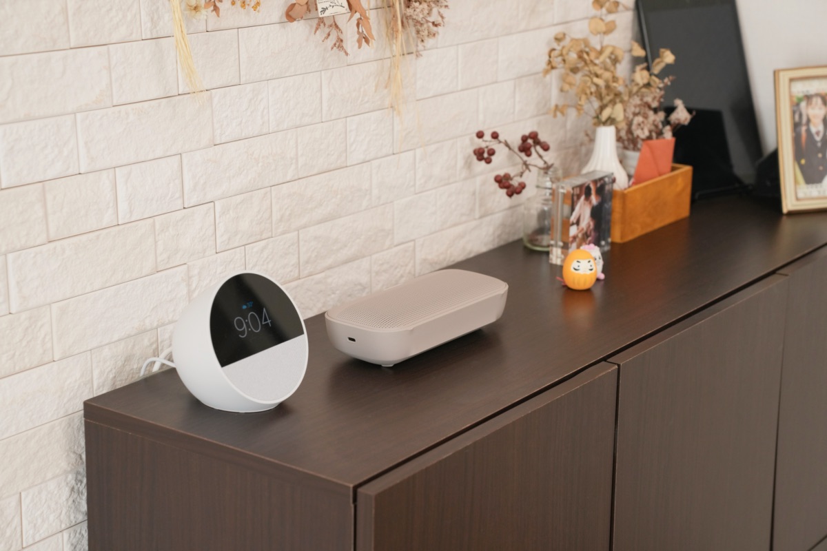 リビングで上向に置いたSoundLink Flex(第2世代)