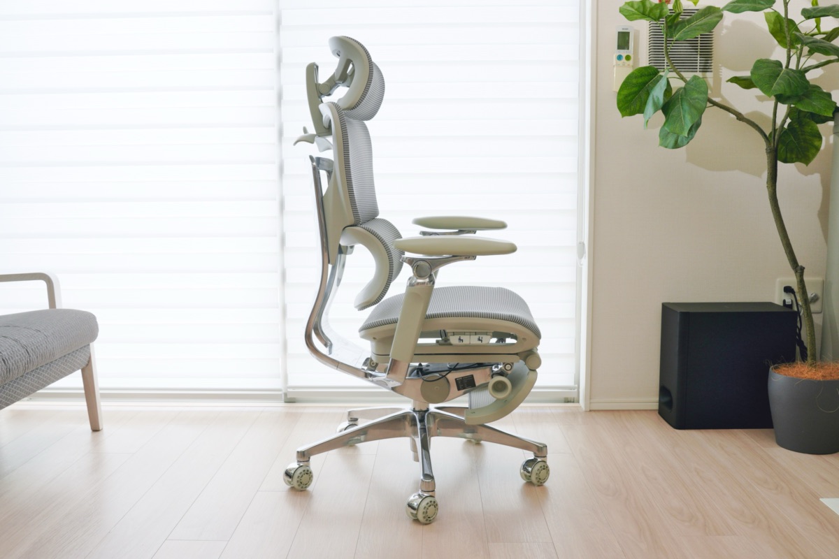 COFO Chair Premium 2の全体像③
