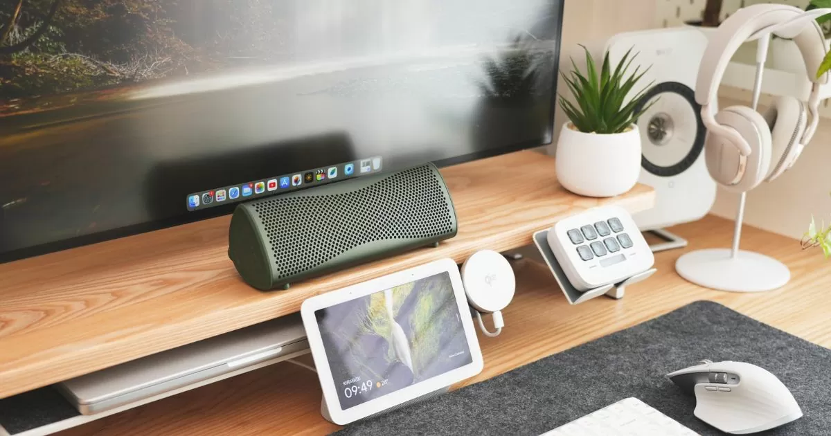 持ち歩くHiFiサウンド！『KEF Muo』レビュー｜美しさと機能性を両立