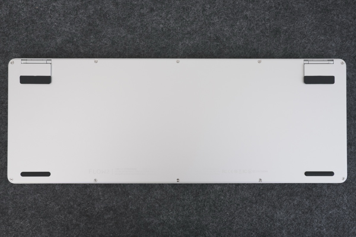 キーボード裏面