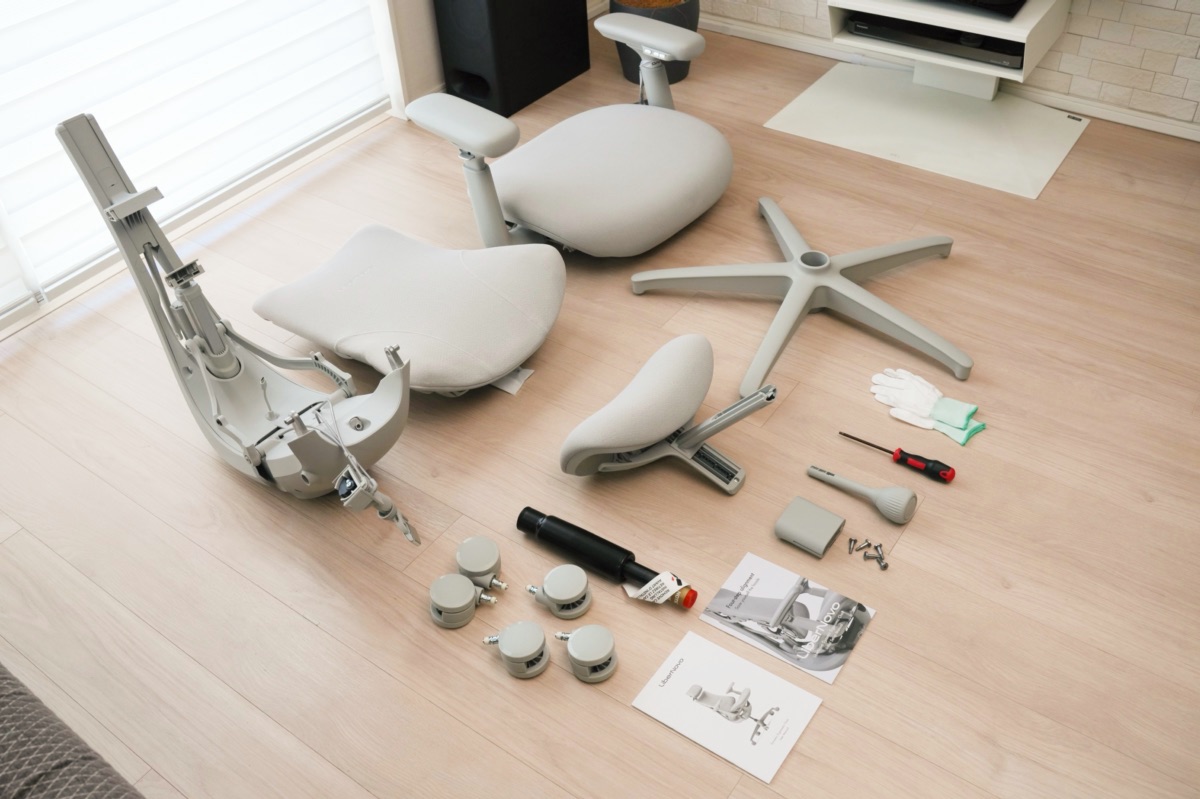 LiberNovo Omniの全ての同梱品