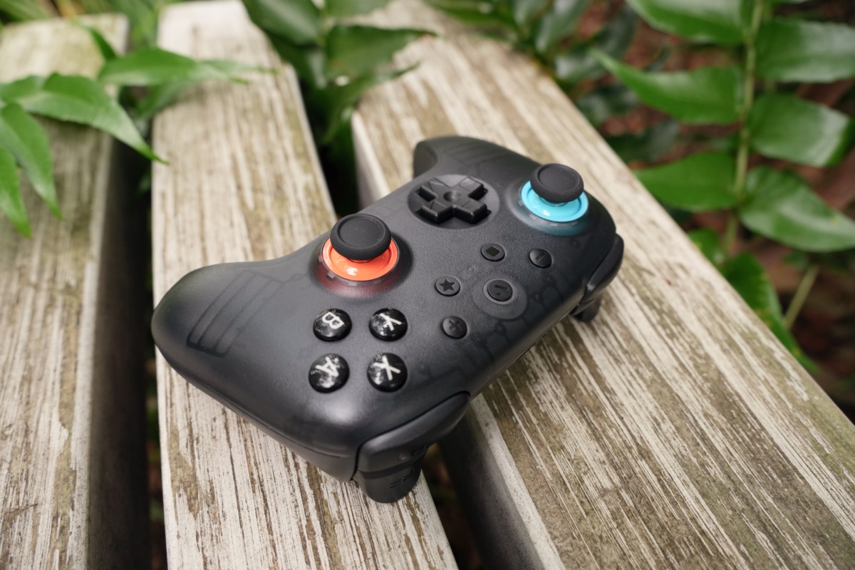 VITURE × 8BitDoコントローラーの外観