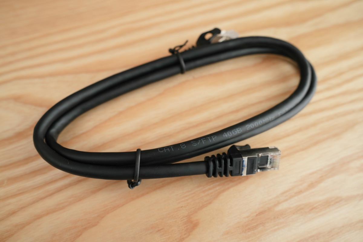 CAT.8のLANケーブル