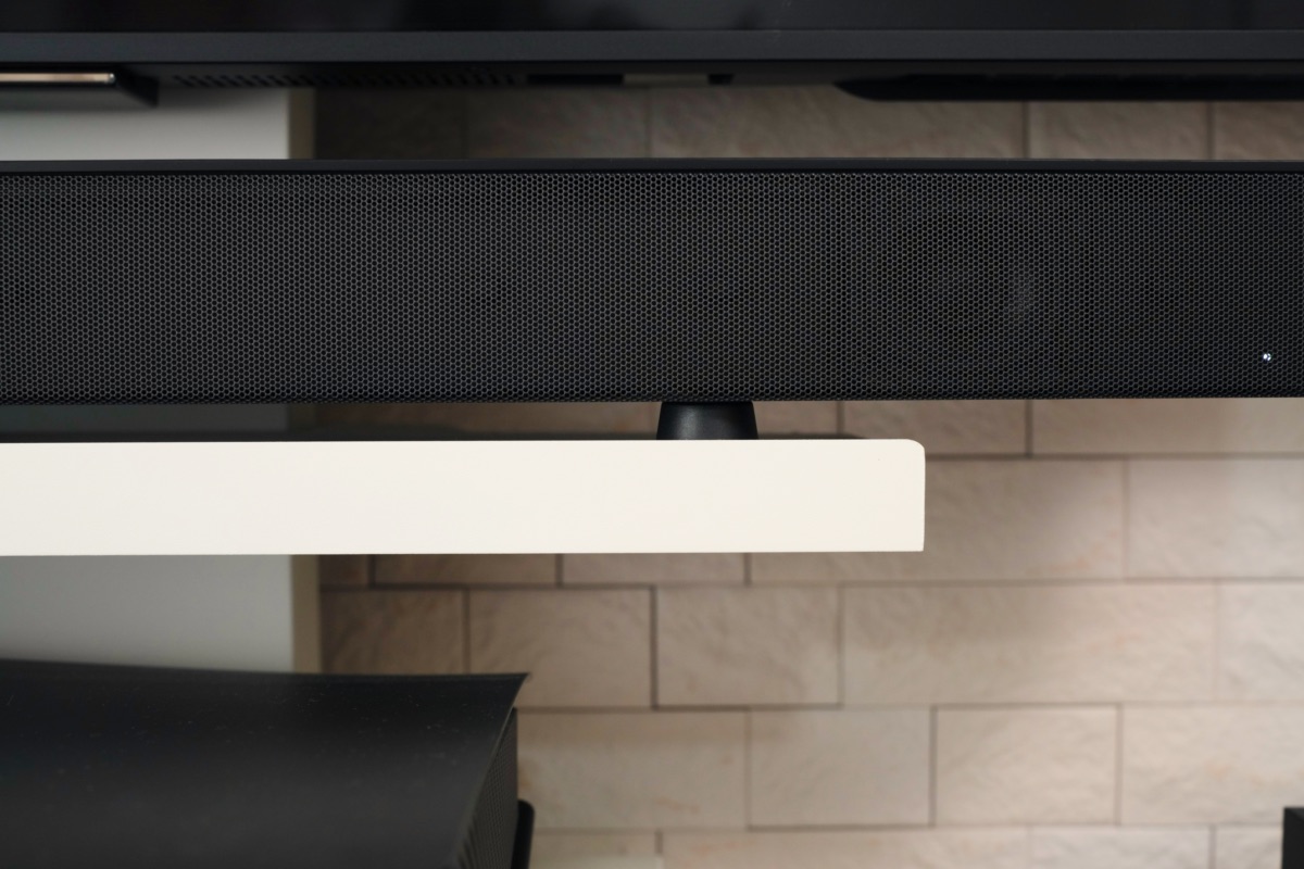 65cmのの台に乗せたHT-B600