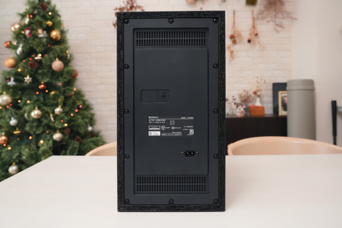 HT-B600のサブウーファーの背面