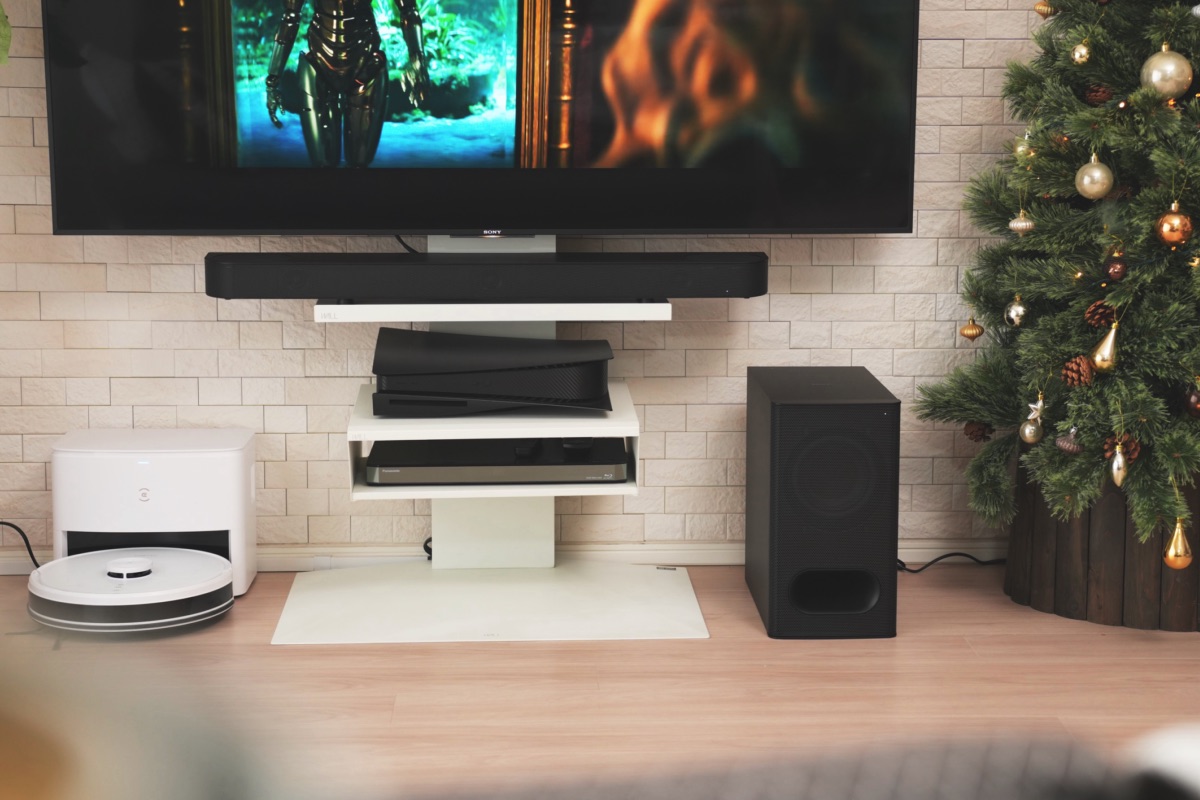 リビングのテレビとHT-B600