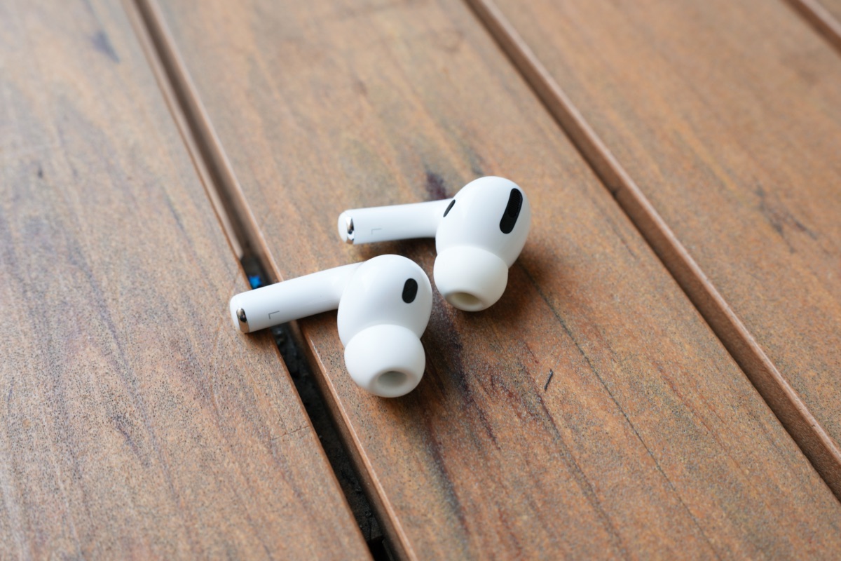 AirPods Pro 3と初代AirPods Pro（A2190）の形状の違い