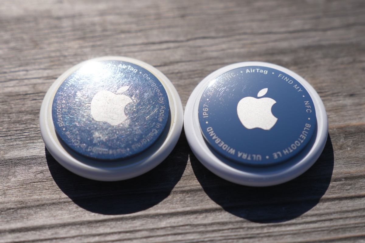 初代AirTagとAirTag(第2世代)に記載された文字の違い