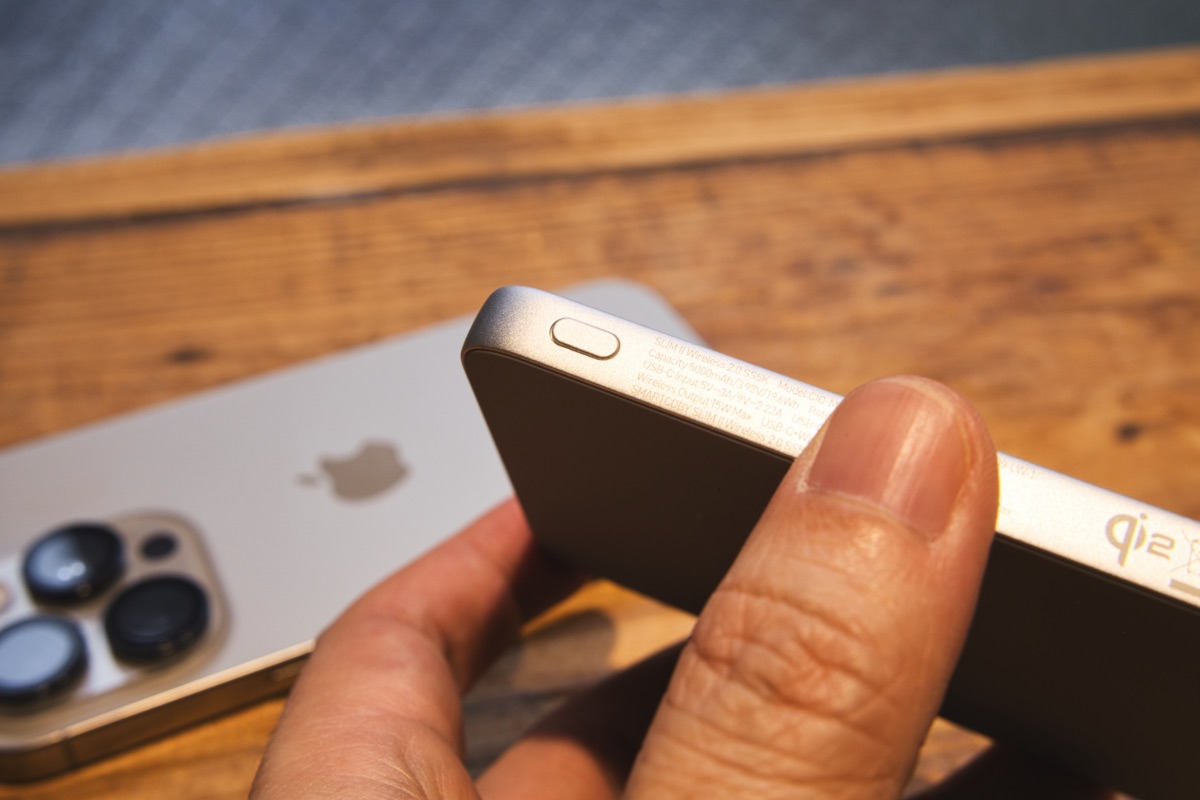 CIO SMARTCOBY SLIM II 電源ボタン位置