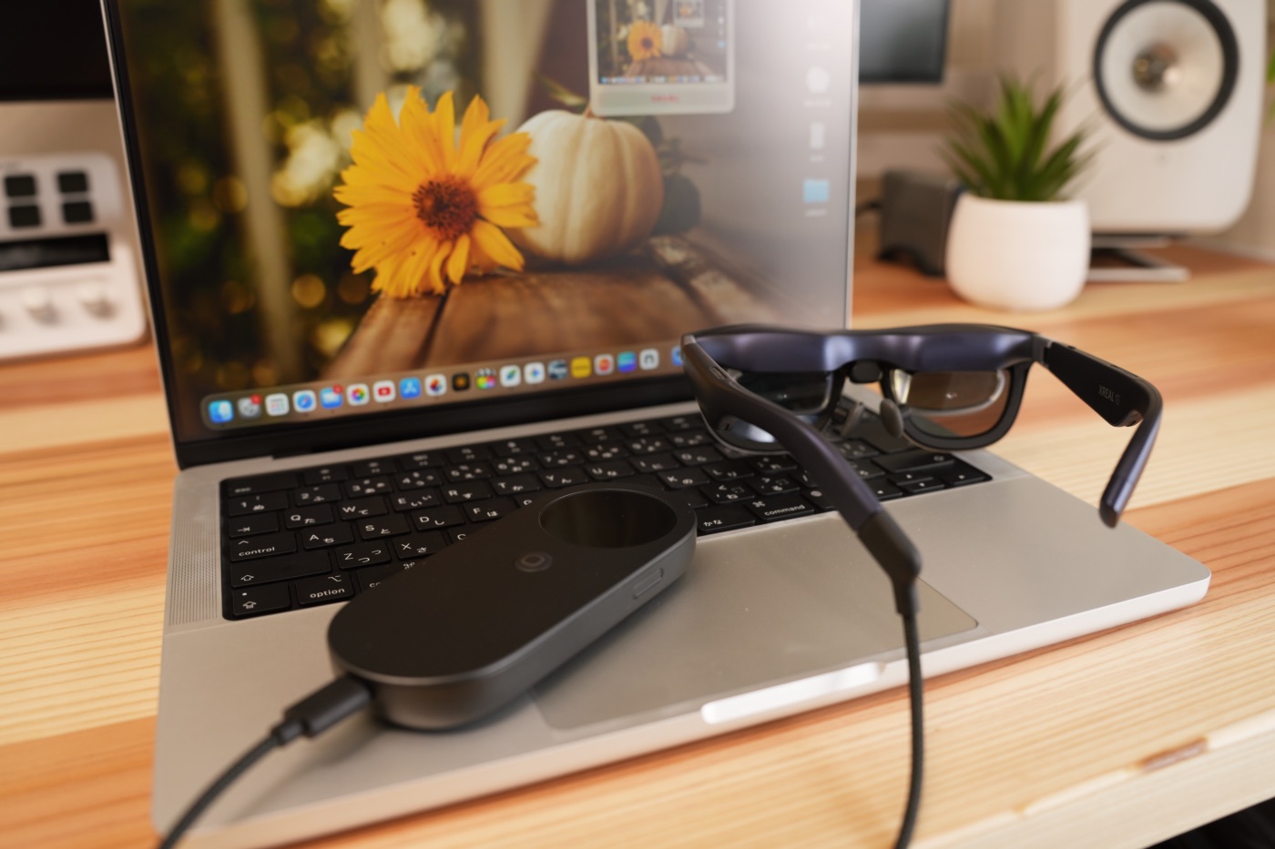 INAIR Space経由でMacBookに接続したVITURE Luma Ultra