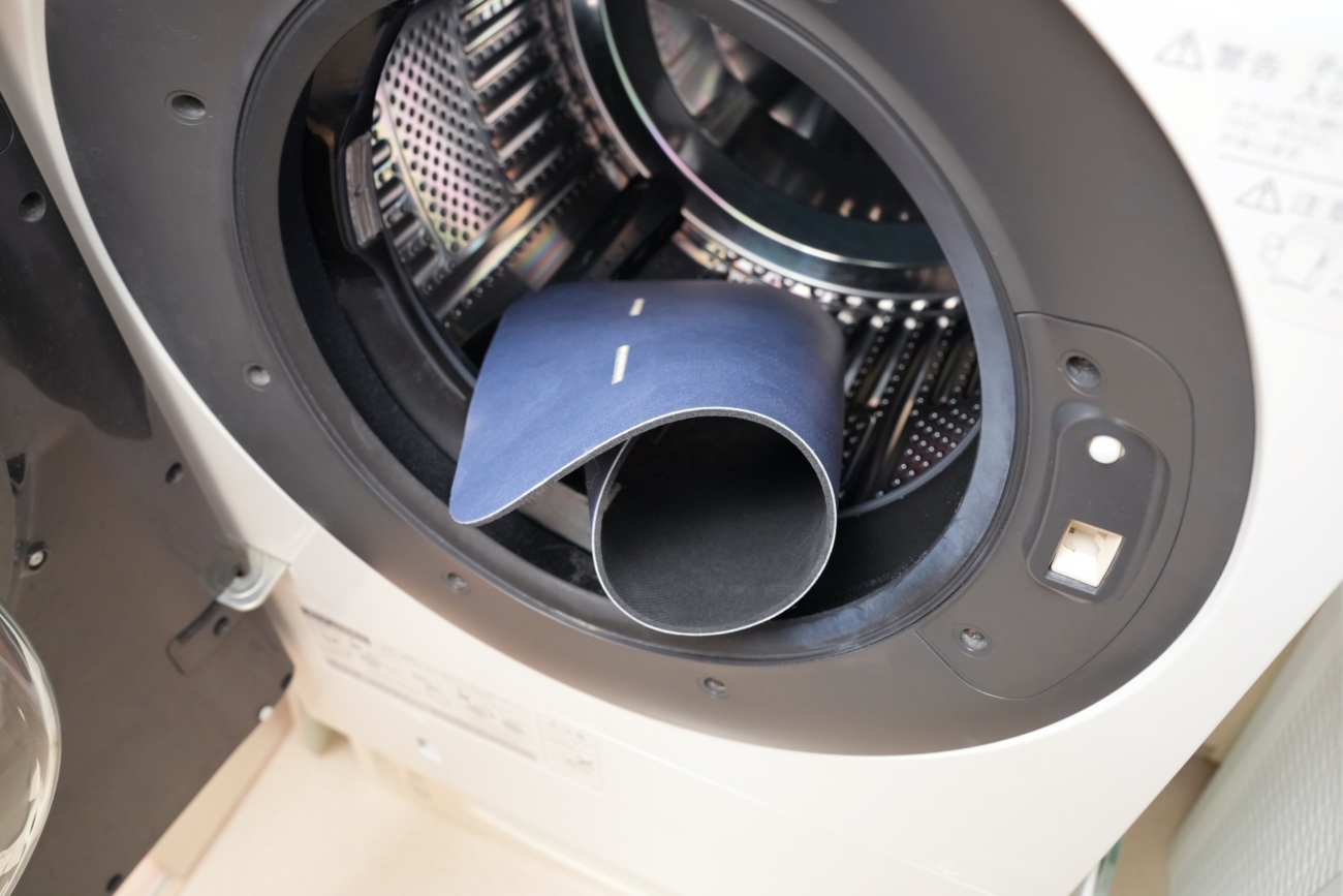 洗濯機に入れた珪藻土マット