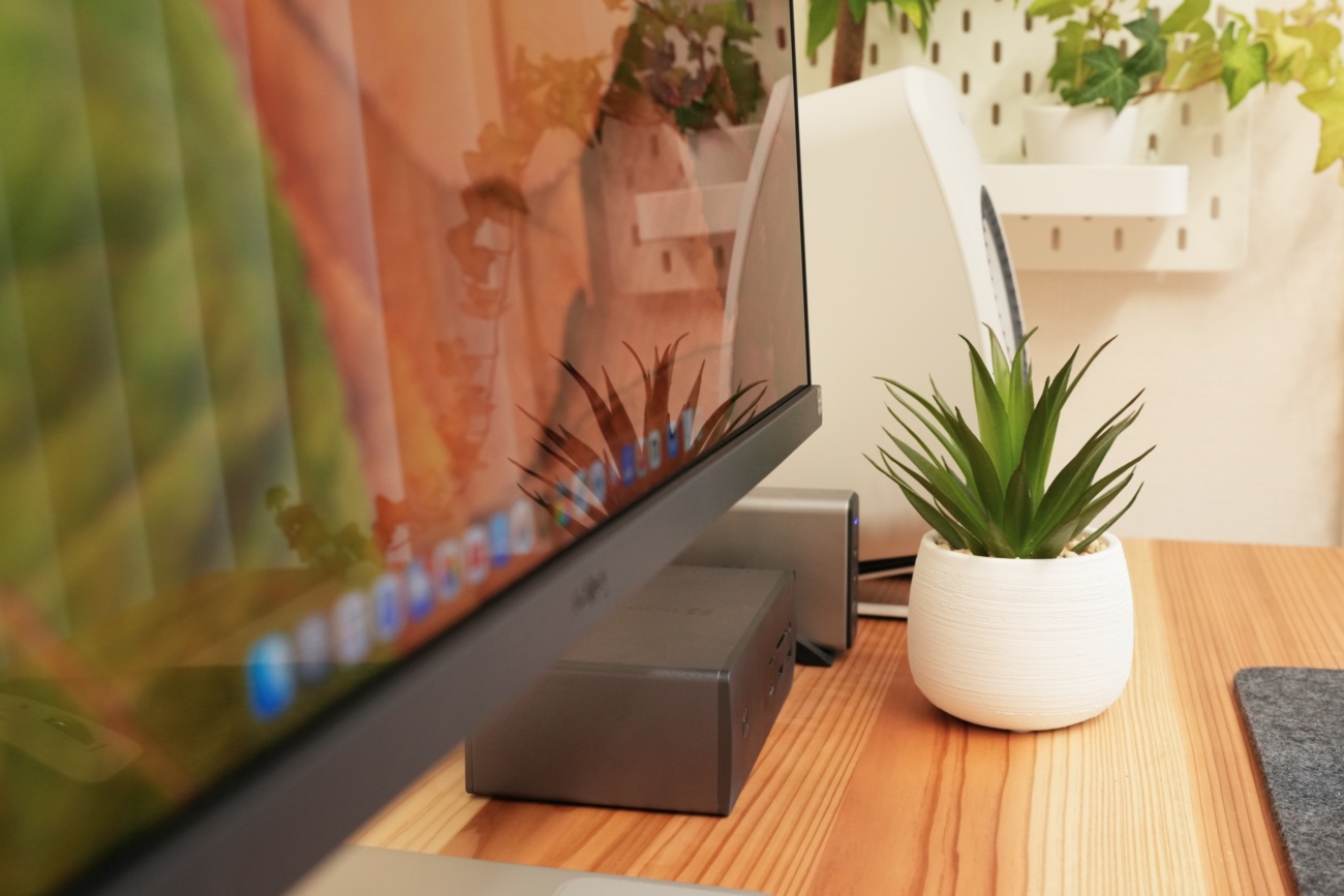 BenQ MA270Sの下部ベゼルの形状