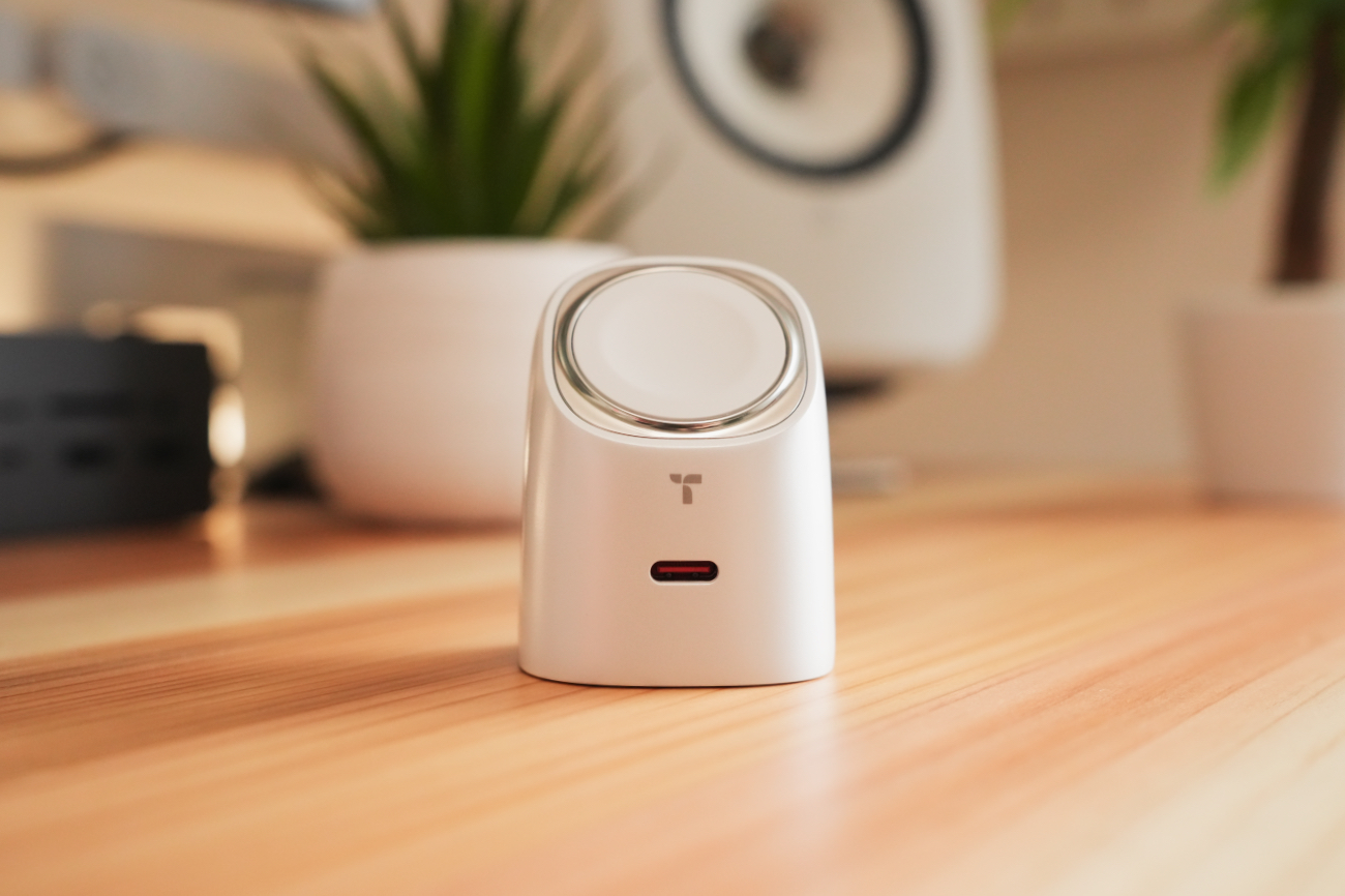 正面から見たTORRAS FlashEye