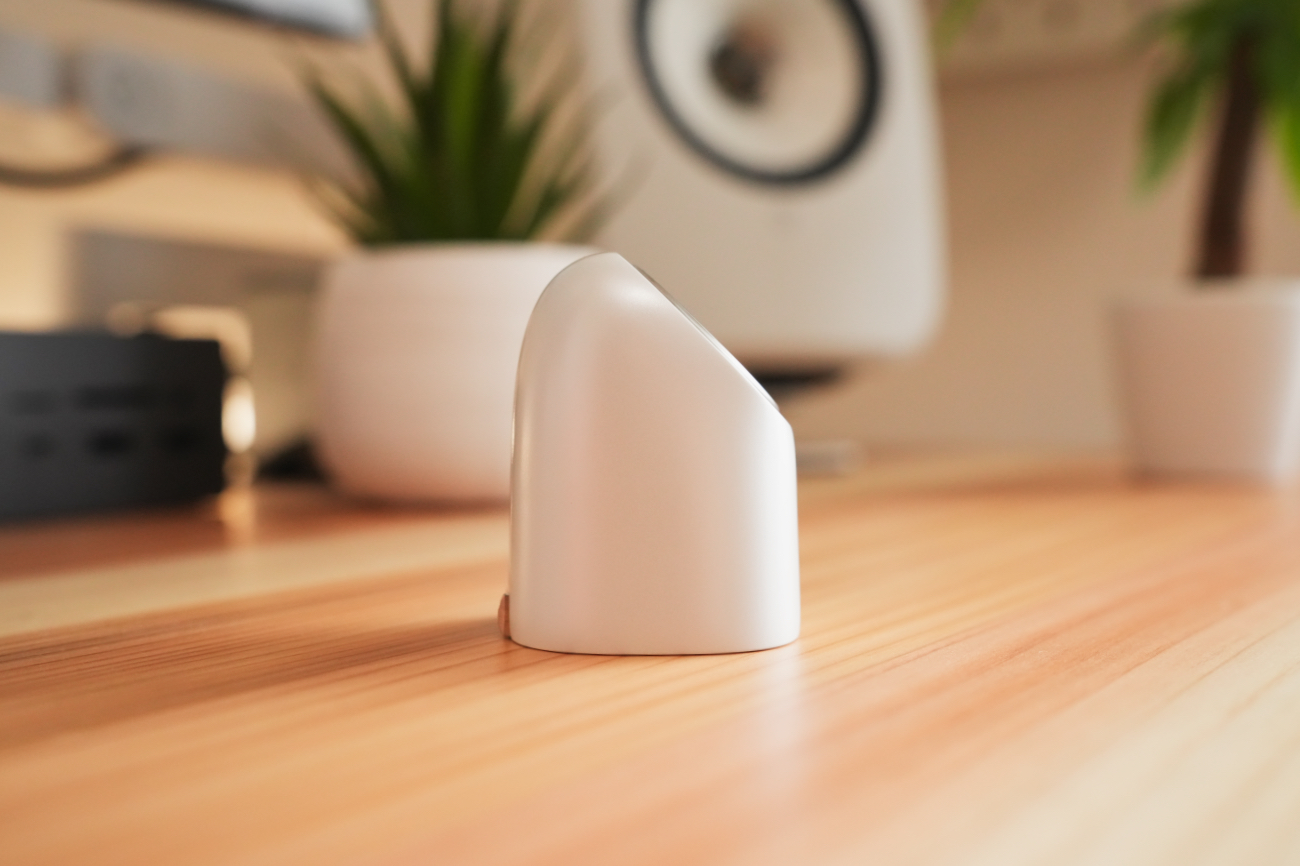 真横から見たTORRAS FlashEye