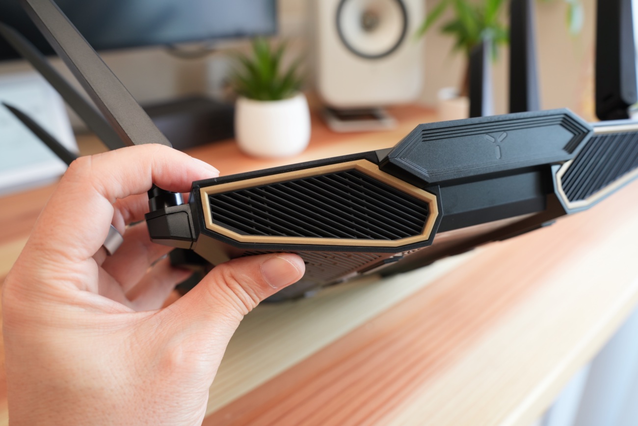 Inazuma BE7200 Pro+の正面デザイン