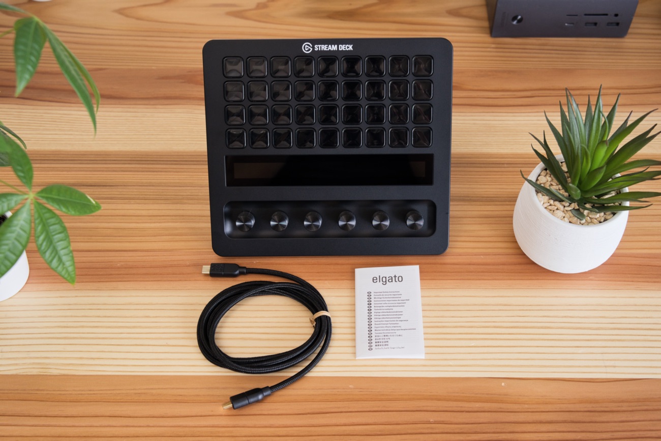 Elgato Stream Deck + XLの同梱品一覧