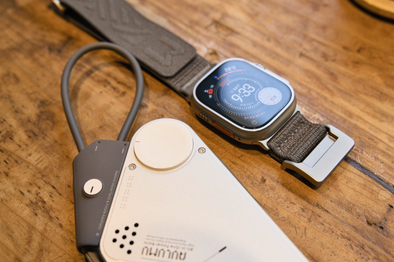 Apple Watchと充電パッド部分