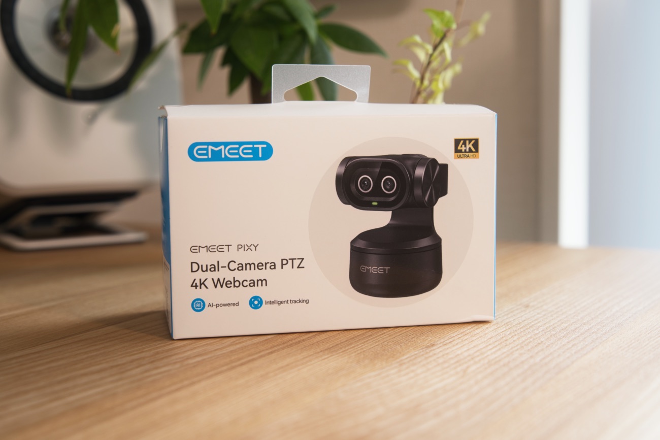 EMEET PIXYのパッケージ